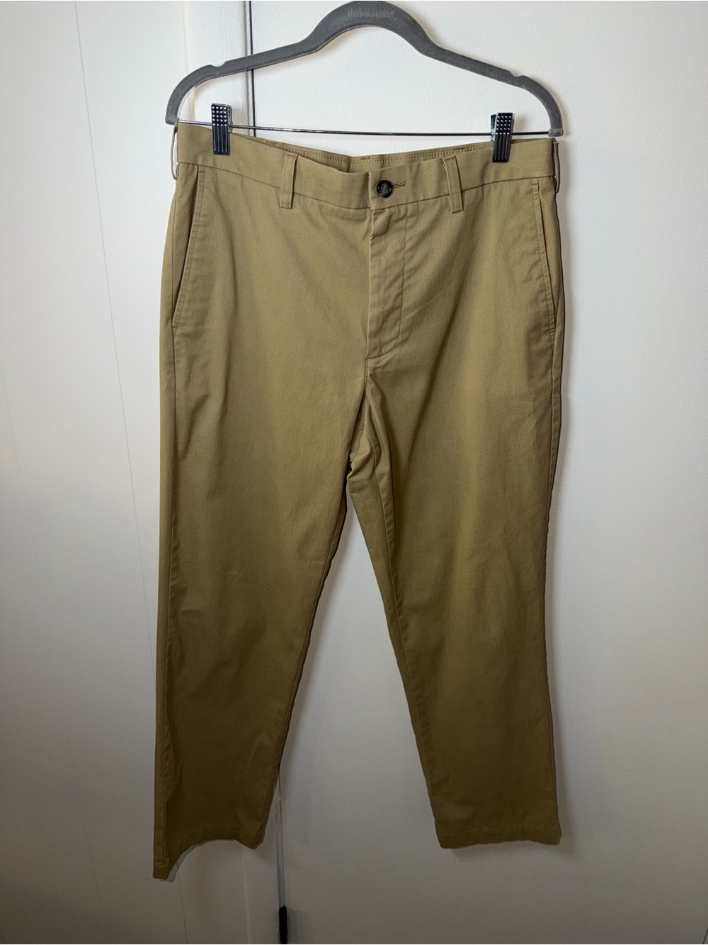 Croft & Barrow Men’s Classic Fit Pants | Khaki | 32x30 | GUC